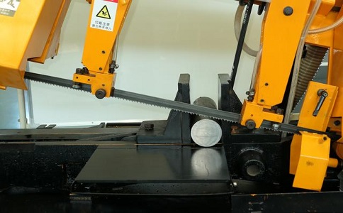 宜都数控带锯床自动送料精度会出现偏差吗？